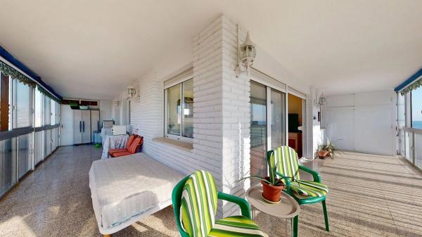 Piso en Av Paises Escandinavos, 5