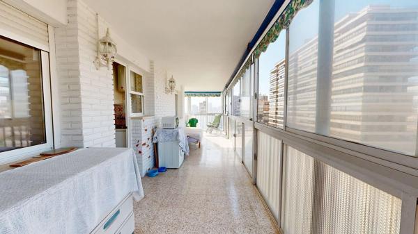 Piso en Av Paises Escandinavos, 5