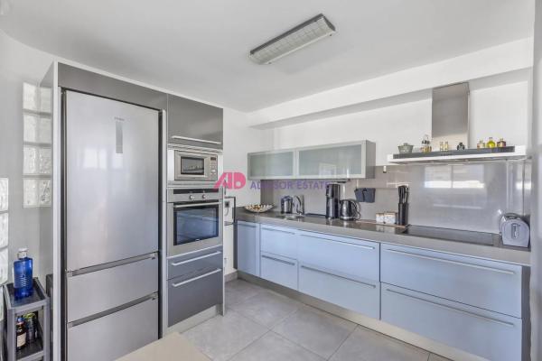 Ático en avenida Benidorm