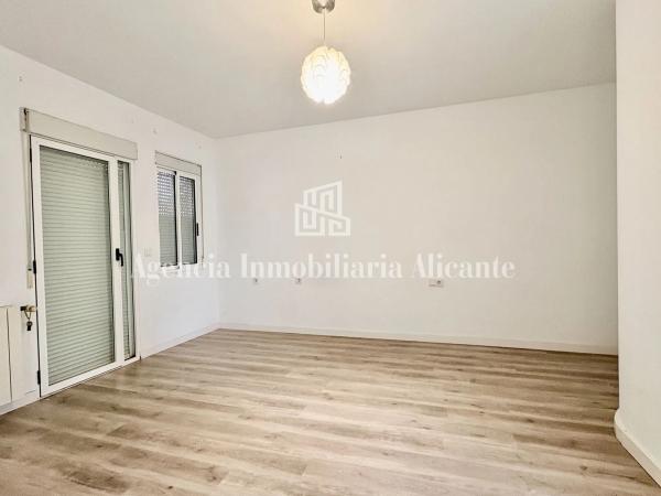 Chalet adosado en camino del Faro