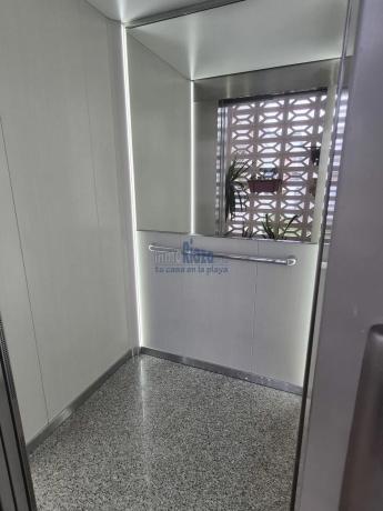 Piso en avenida Bruselas