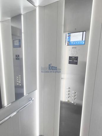 Piso en avenida Bruselas