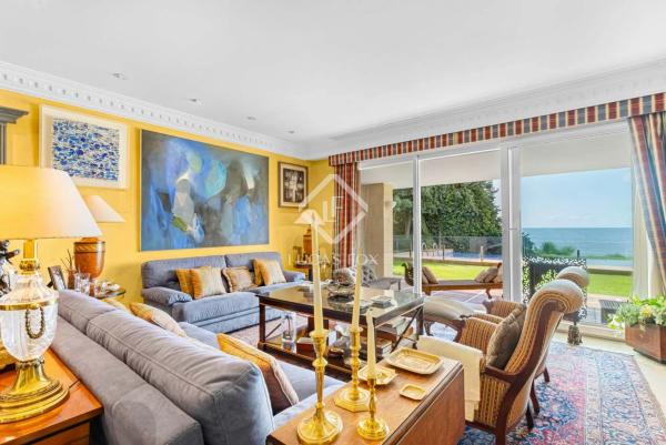 Casa independiente en avenida de la Costa Blanca, 44