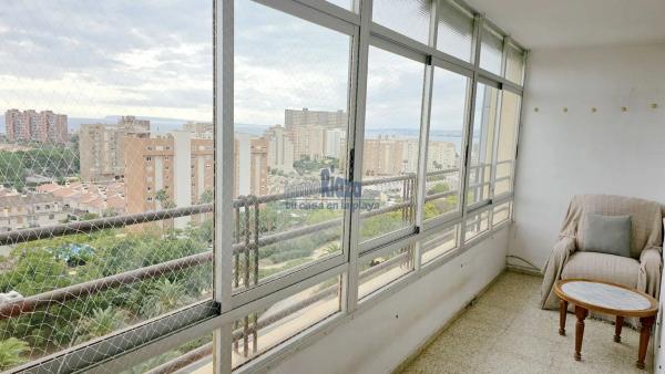 Piso en avenida de la Condomina