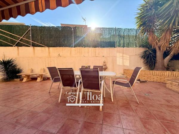 Chalet adosado en calle del Mujol