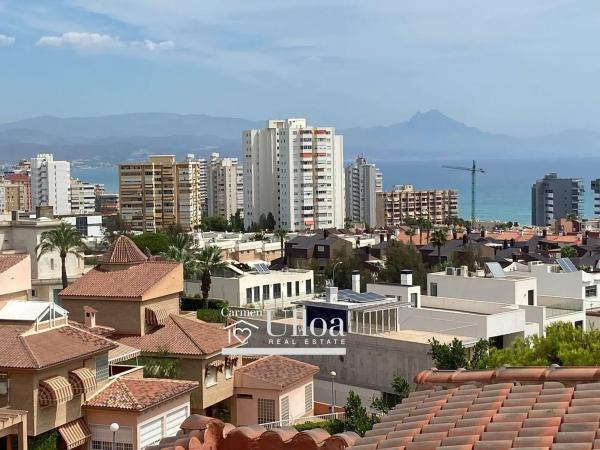 Chalet adosado en calle del Mujol