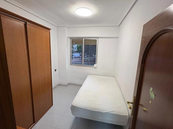 Piso en calle Maestro Luis Torregrosa, 2