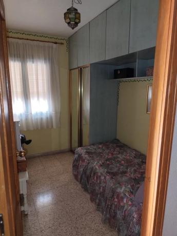 Piso en CL Poeta Blas De Loma