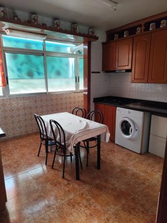 Piso en CL Poeta Blas De Loma