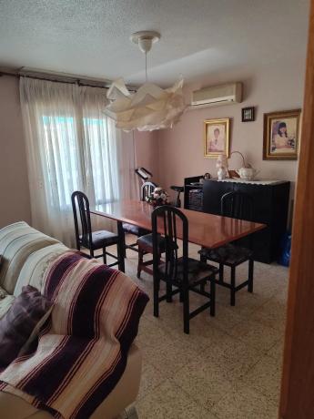 Piso en CL Poeta Blas De Loma