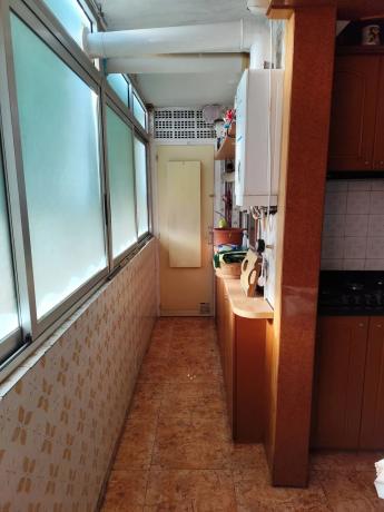 Piso en CL Poeta Blas De Loma