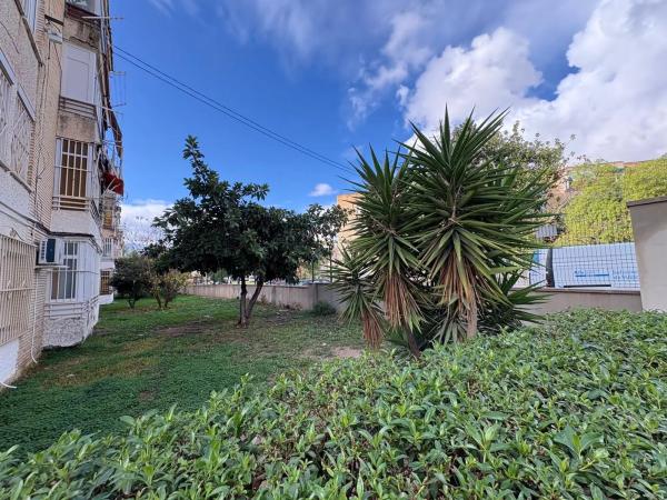 Piso en calle Poeta Salvador Sellés