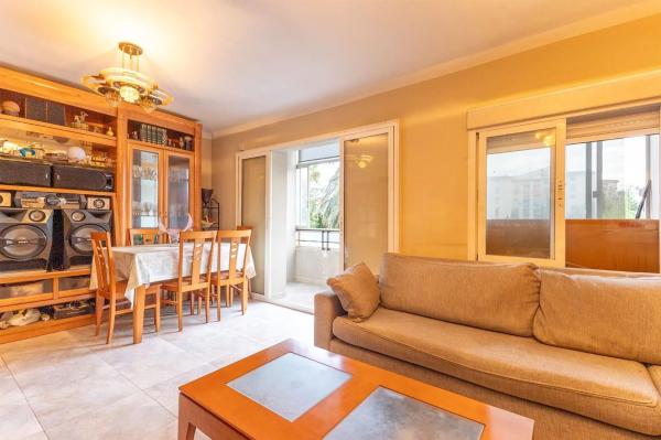 Piso en calle Matemático Romero