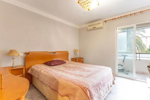 Piso en calle Matemático Romero