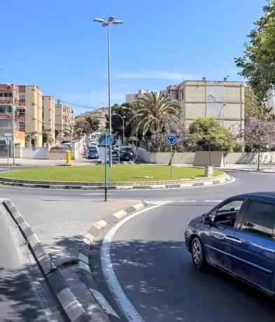 Piso en CL Poeta Salvador Selles