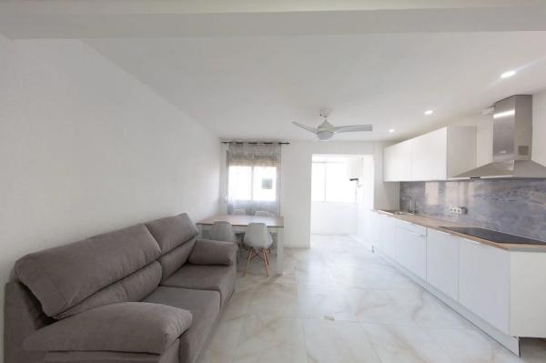 Piso en Barrio Colonia Requena - Virgen del Carmen