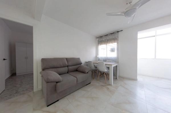 Piso en Barrio Colonia Requena - Virgen del Carmen