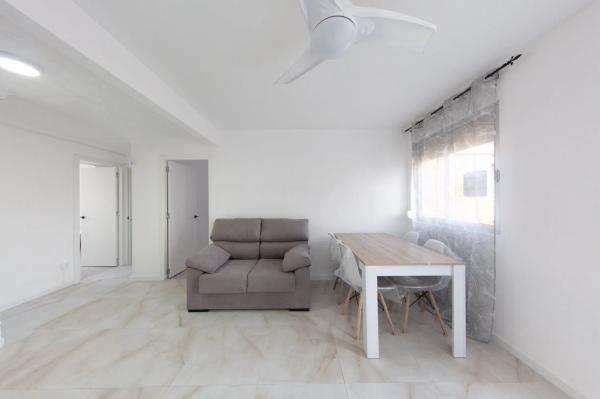 Piso en Barrio Colonia Requena - Virgen del Carmen