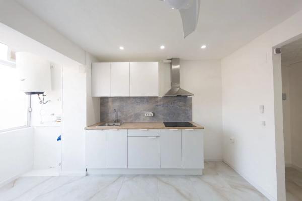 Piso en Barrio Colonia Requena - Virgen del Carmen