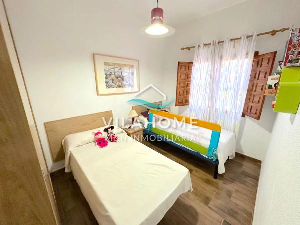 Casa independiente en Urbanización Bonalba Baja