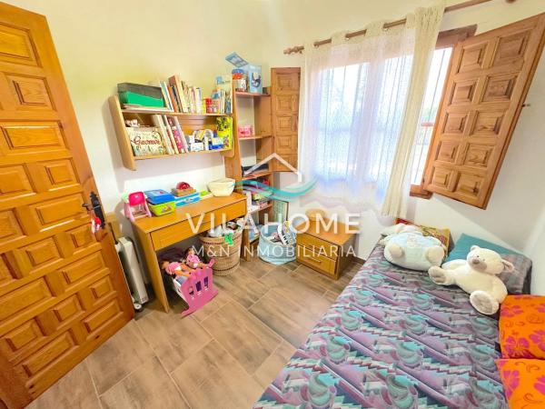 Casa independiente en Urbanización Bonalba Baja