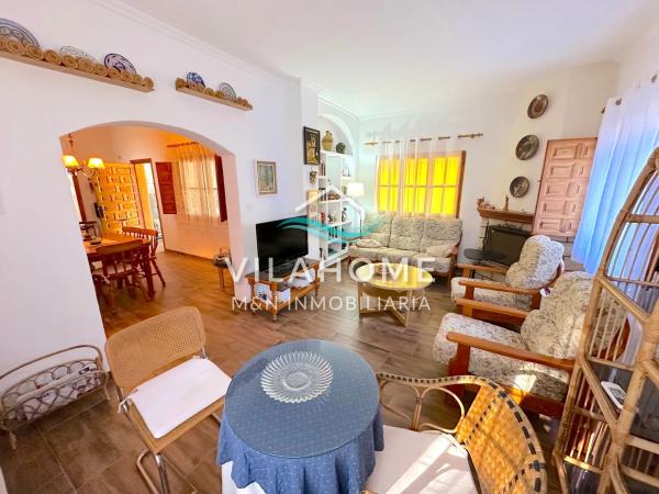 Casa independiente en Urbanización Bonalba Baja