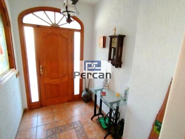 Casa independiente en calle Serra de Mariola