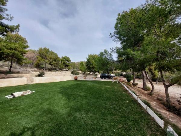 Masía en calle Beneixama