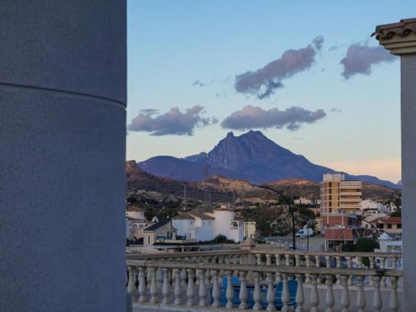 Casa independiente en calle de Torrevella