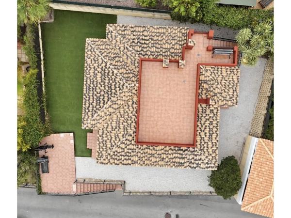 Casa independiente en calle del Ressol