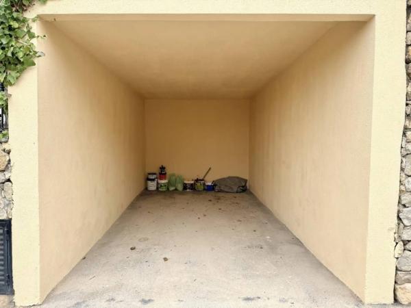 Casa independiente en calle del Ressol