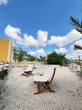 Casa independiente en camino de la Alegría