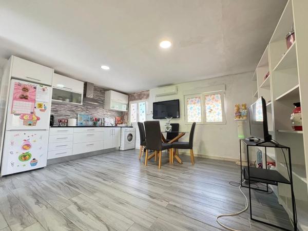 Casa independiente en camino de la Alegría