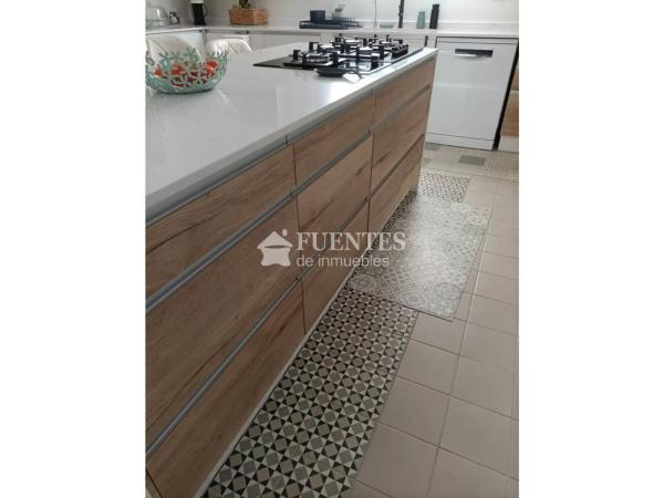 Chalet en avenida Ancha de Castelar