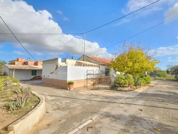 Finca rústica en camino del Carreret