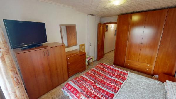 Piso en calle Reyes Católicos