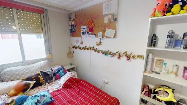 Piso en calle Reyes Católicos