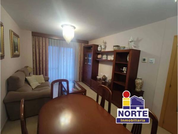 Piso en Barri Zona Nord