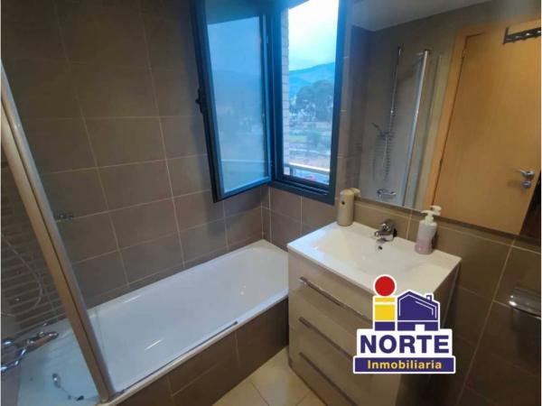 Piso en Barri Zona Nord