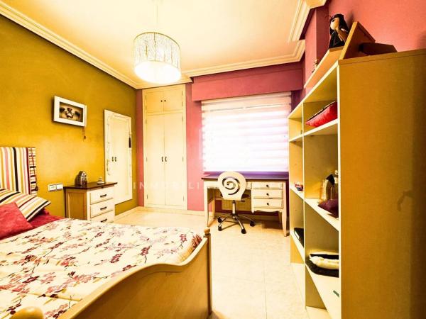 Piso en calle Castalla, 38