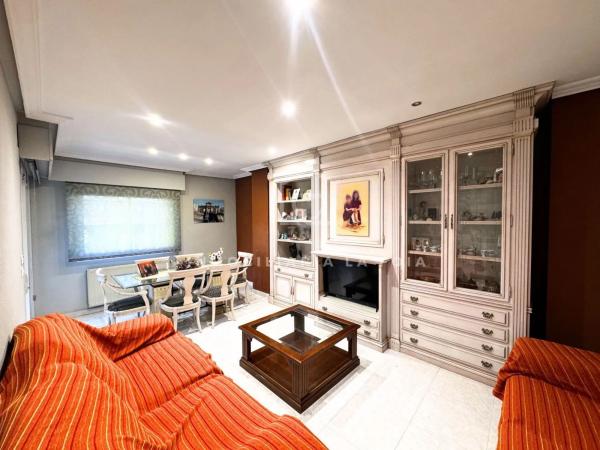 Piso en calle Castalla, 38