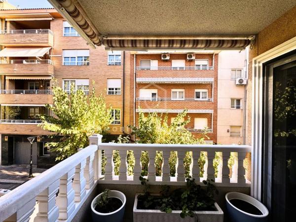 Piso en calle Castalla, 38