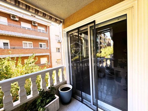 Piso en calle Castalla, 38