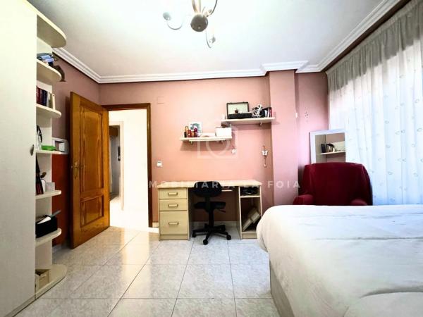 Piso en calle Castalla, 38