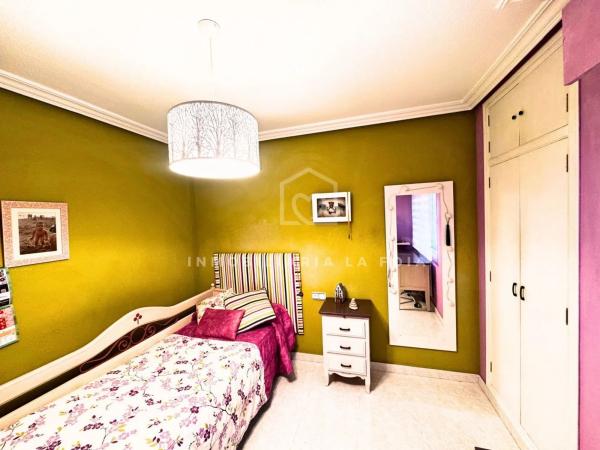 Piso en calle Castalla, 38