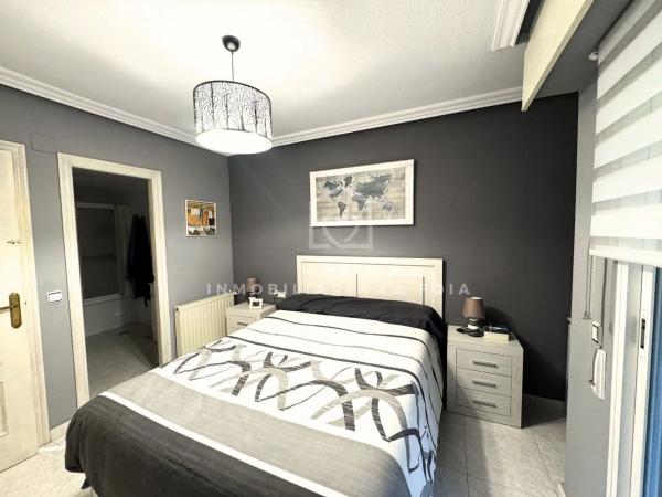 Piso en calle Castalla, 38