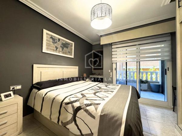 Piso en calle Castalla, 38