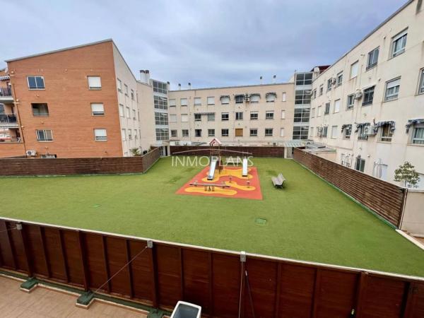 Piso en travesía dels Quatre Camins