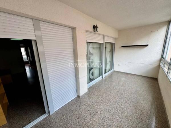 Piso en travesía dels Quatre Camins