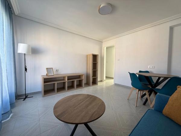 Piso en calle Beniarrés, 4